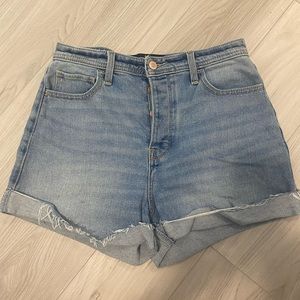 Hollister Denim Shorts (Size 28)